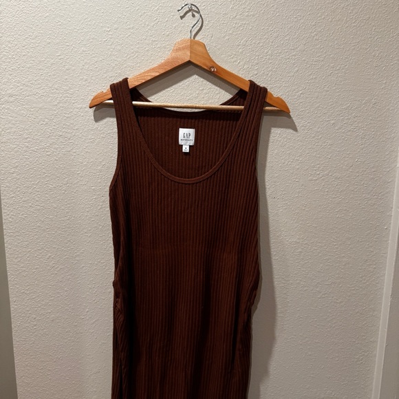 GAP Maternity Rib Maxi Dress - Picture 2 of 3